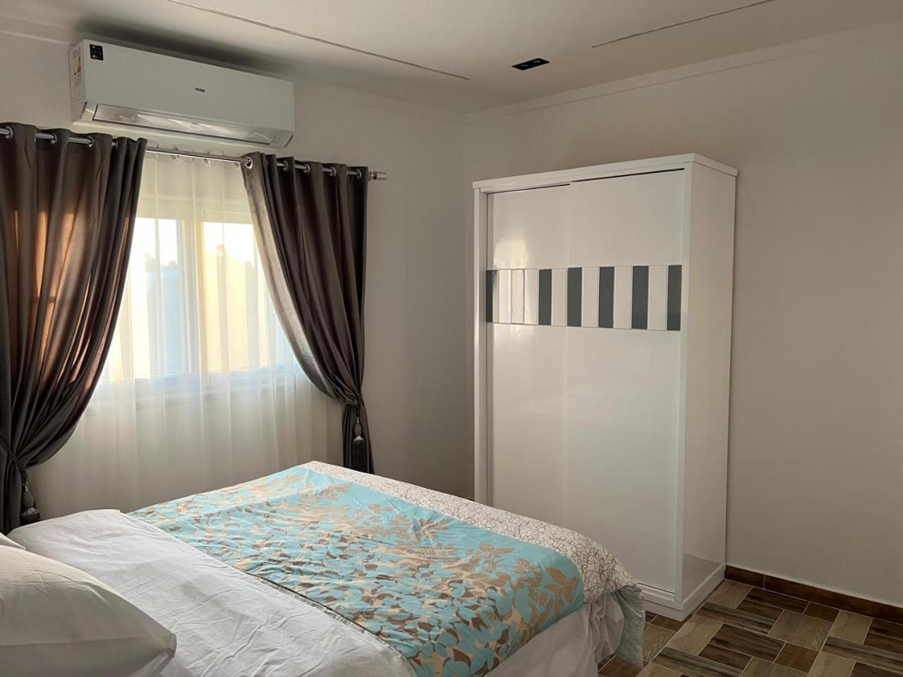 Villa Golden Life Apartments, New Property With Pool Access Luxor Ruang foto