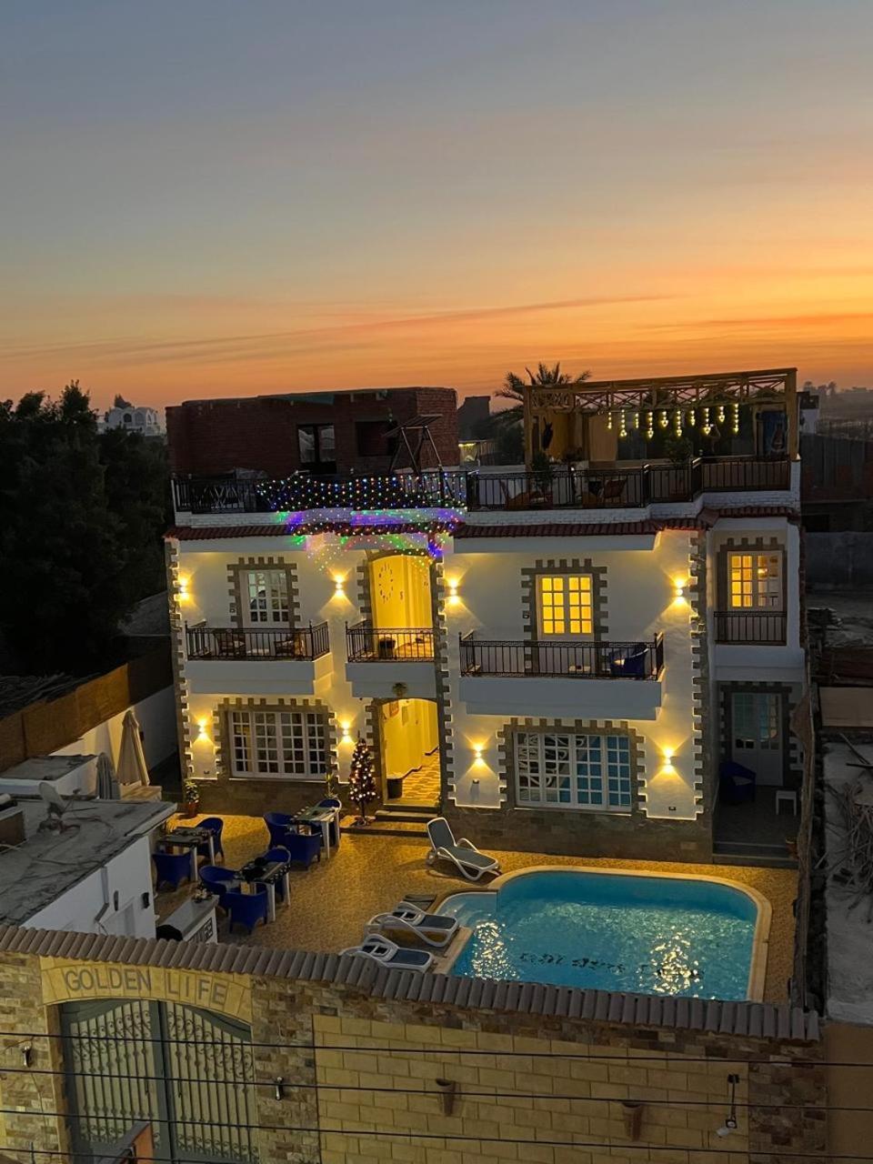 Villa Golden Life Apartments, New Property With Pool Access Luxor Bagian luar foto